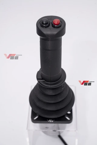 固道科技电控手柄 Z字摩擦型 · 中位中间锁定 · 产品4，图片05 - P档轴侧图（缩略图）